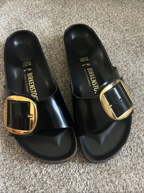 Birkenstock Shoes - Birkenstock Black Gloss Single-Buckle Slide Sandals with Gold Buckles